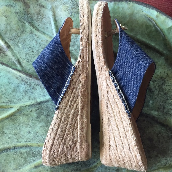 White Mountain sandals - Picture 2 of 5